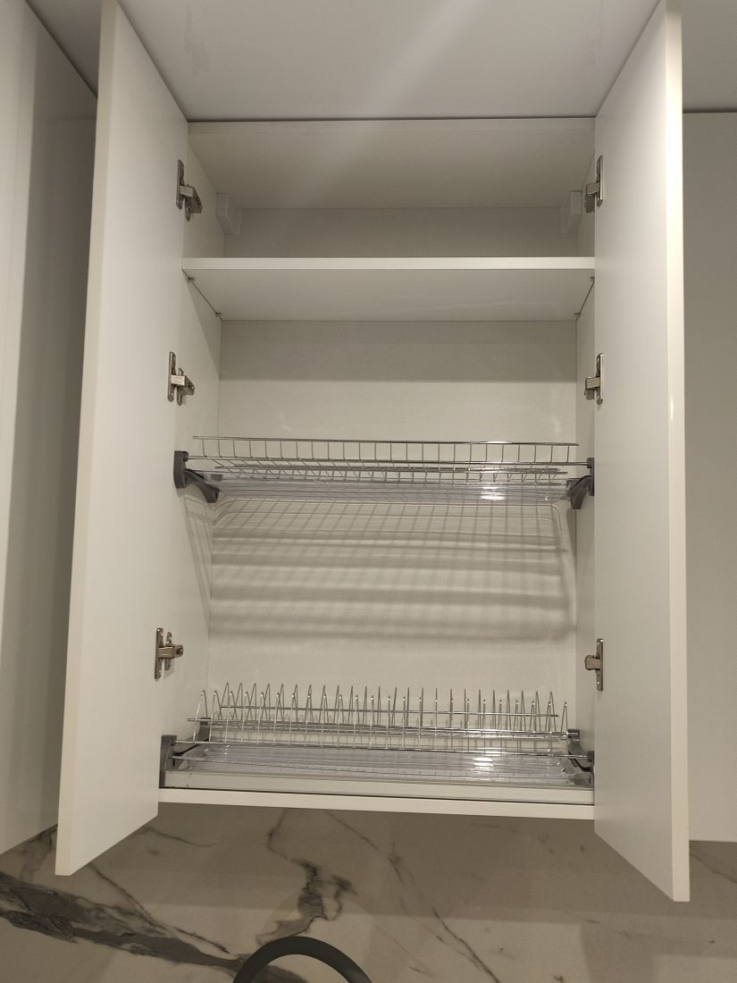 кухни МДФ в пластике Arpa, без ручек, до потолка